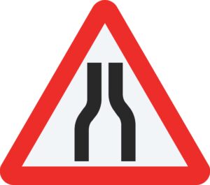 ROAD NARROW BOTH SIDES - 750MM TRIANGLE